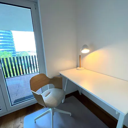 Apartment Luxurioeses 130qm Mit Balkon Im Zentrum,parkplatz Heilbronn
