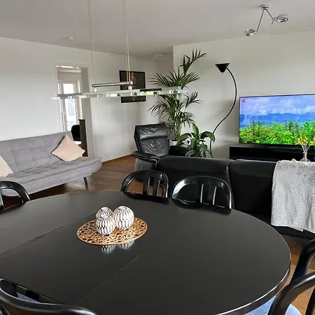 Luxurioeses 130qm Mit Balkon Im Zentrum,parkplatz * Heilbronn