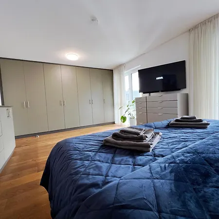 Luxurioeses 130qm Mit Balkon Im Zentrum,parkplatz Heilbronn