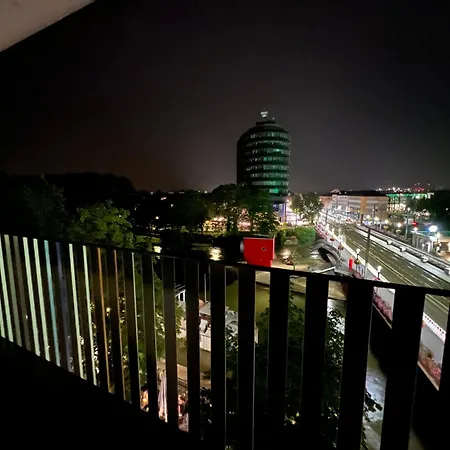 Luxurioeses 130qm Mit Balkon Im Zentrum,parkplatz Apartment Heilbronn